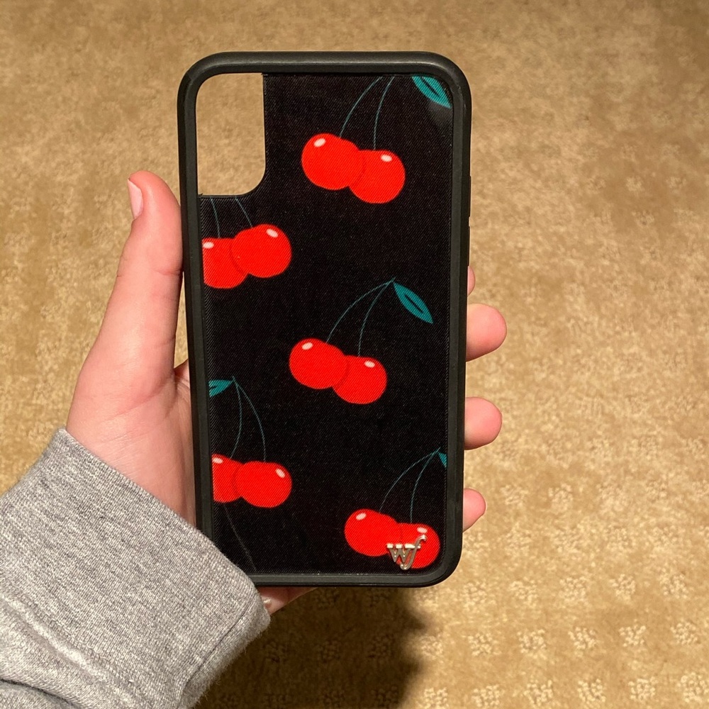 Wildflower Black Cherry iPhone X Case